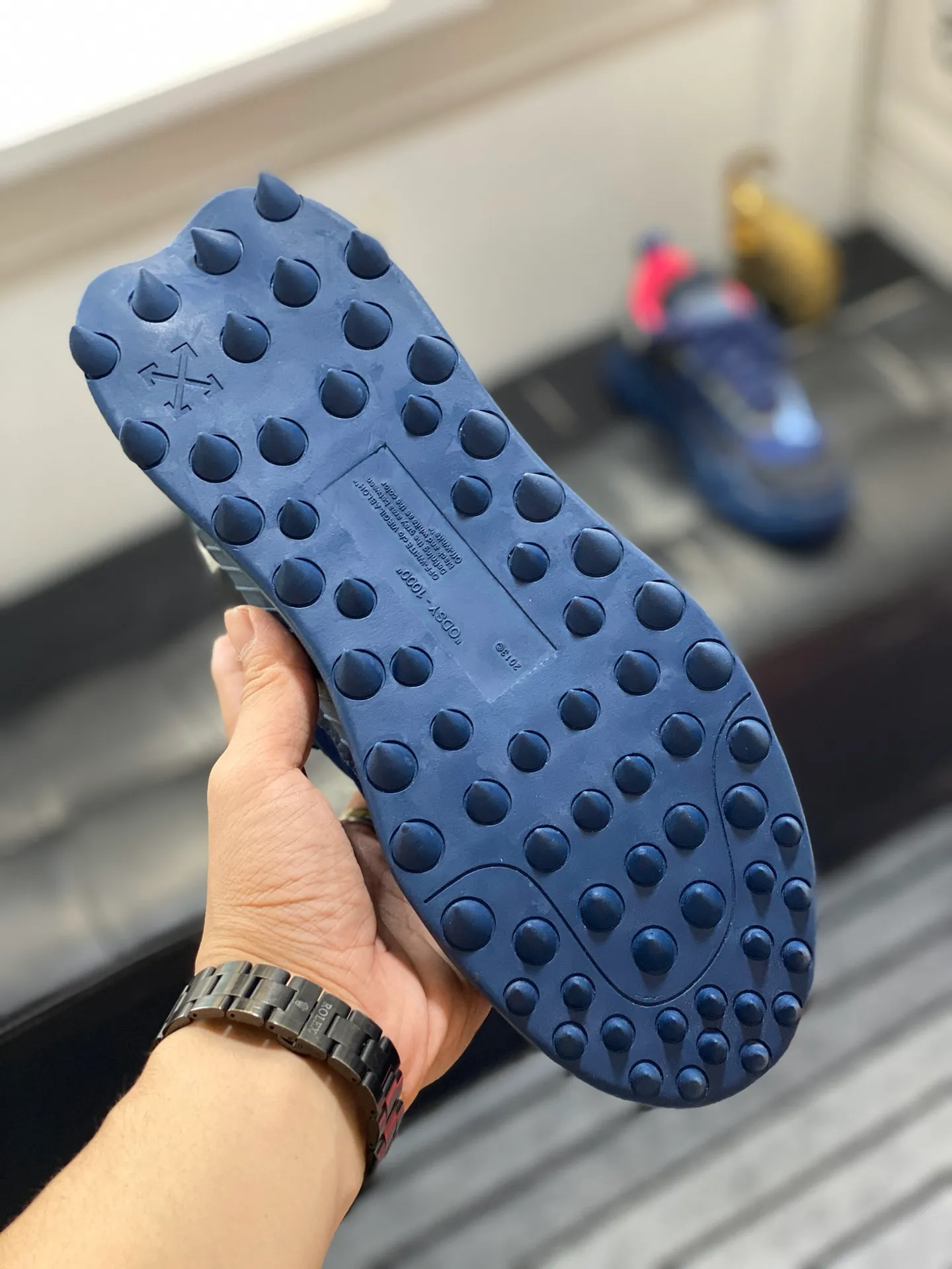 Men's Men's Shoes💰480🌼【New Style】High-end Boutique-🤷‍♂🤷‍♂OFF-WHITE x Air Jordan 】1 The joint shoe has been highly concerned by everyone since its design. The new shoe is shown in the popular Chicago bull white and yellow LOGO color scheme. The shoe body is made of cowhide, cow suede, and other materials. In addition to the X hidden on the inside of the leather, the oversized Swoosh, OFF-WHITE for Nike, Air Jordan 1 birth information and AIR are displayed on both sides of the shoe. The iconic details of OFF-WHITE can be seen on the sole and insole. You can choose a pair if you like the style. Code: 39-44 (45 can be customized